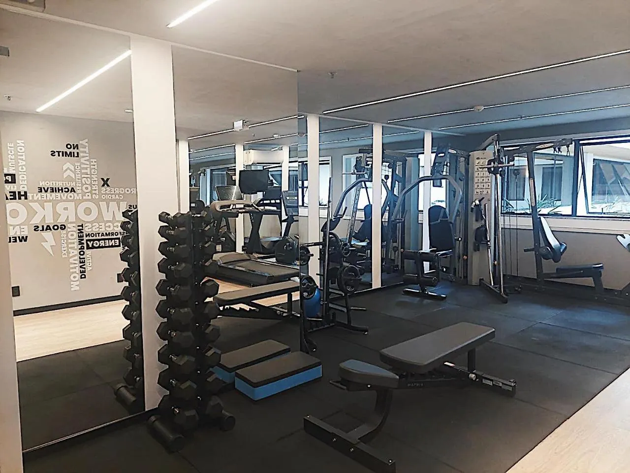 Flat Hotel Comfort Suites ברזיליה 4*,
